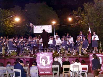decimo anniversario AVIS.jpg (20890 byte)