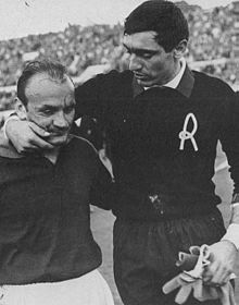 https://upload.wikimedia.org/wikipedia/it/thumb/1/12/Serie_A_1967-68_-_Roma_v_L.R._Vicenza_-_Giacomo_Losi_e_William_Negri.jpg/220px-Serie_A_1967-68_-_Roma_v_L.R._Vicenza_-_Giacomo_Losi_e_William_Negri.jpg